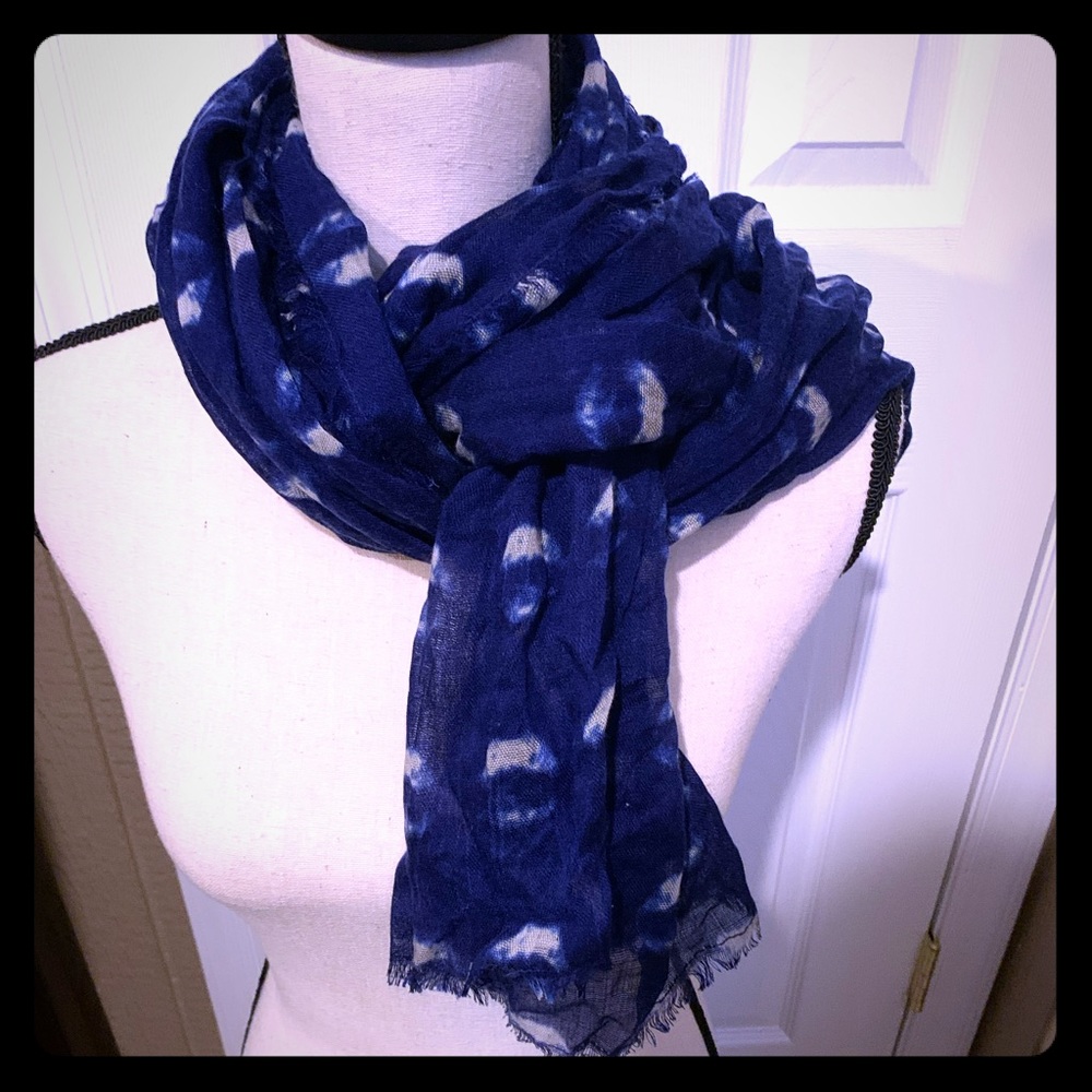 Gap scarf